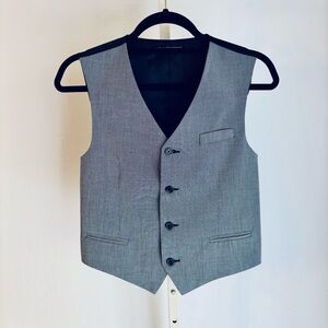 Calvin Klein Boys Gray Formal Vest, Large (14/16 boys)